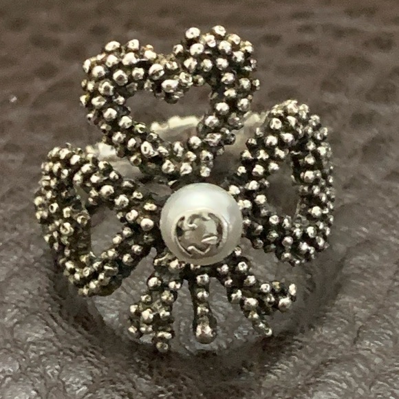 Gucci sterling silver Pearl heart ring Size 6 - Picture 5 of 14